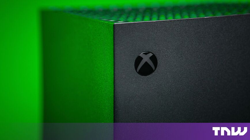 https://media.thenextweb.com/2026/09/xbox-series-x-console-corner-green-light.jpg