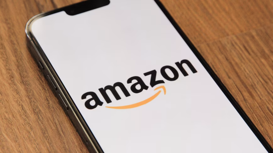 Amazon наймет 300 000 сотрудников к праздникам, пока другие ритейлеры сдерживают набор