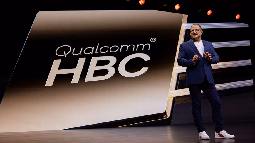 Гендиректор Qualcomm заявил, что к 2028 году ИИ-компании хотят запускать на телефонах модели со 100 млрд параметров
