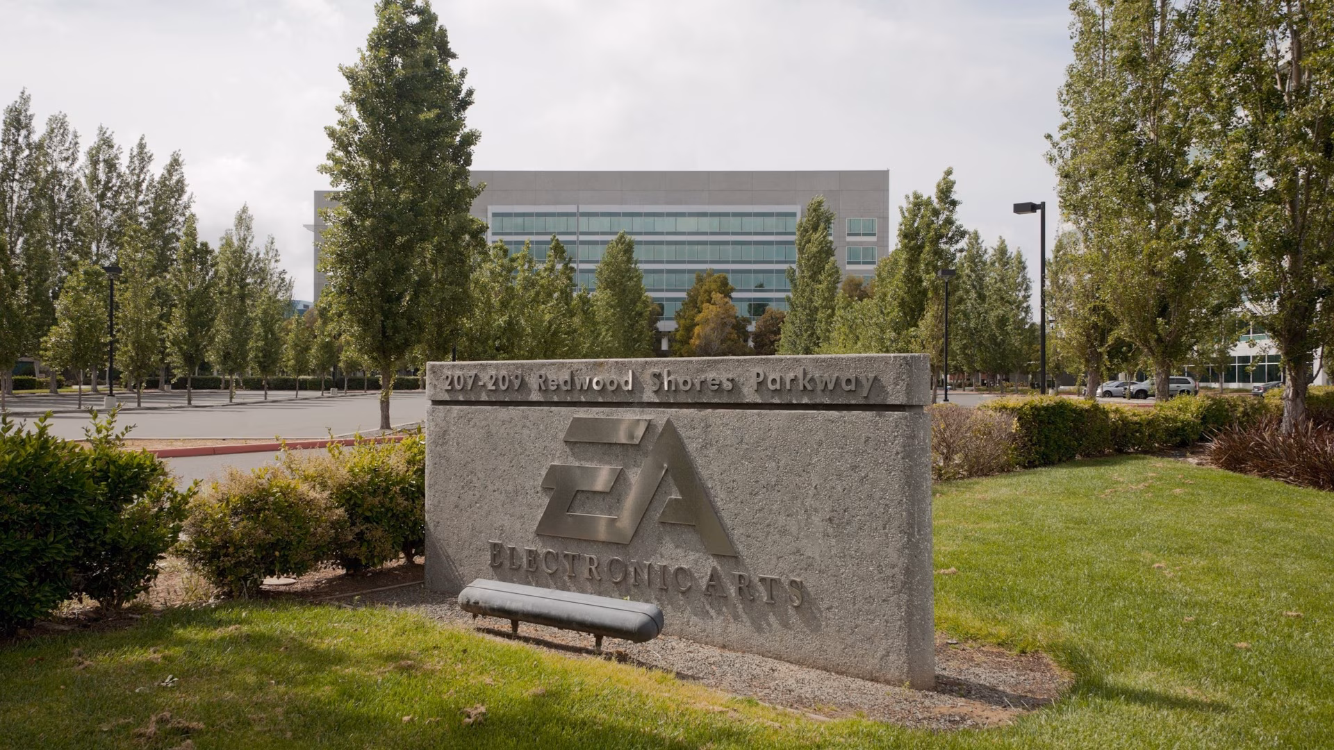 Electronic Arts to cut 400 jobs and shut down Mass Effect studio BioWare