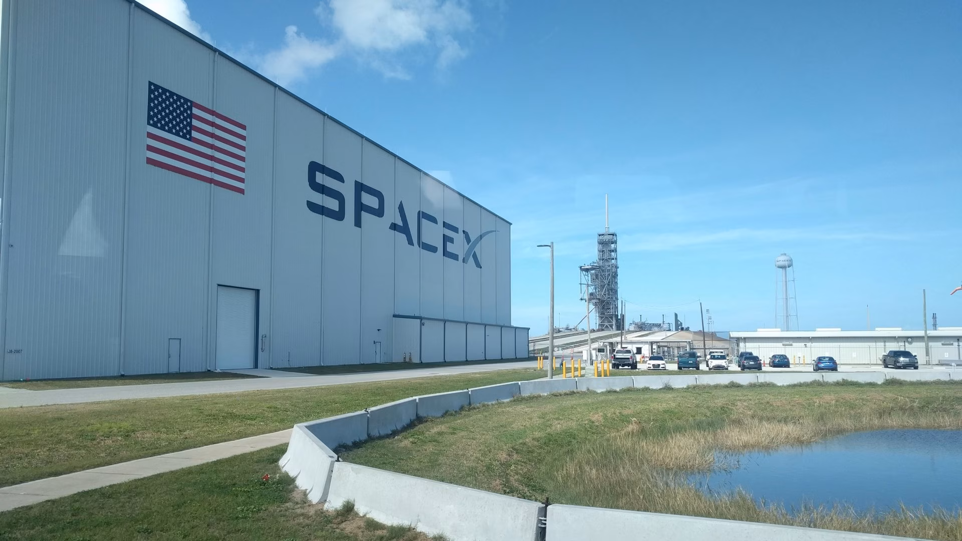 Anthropic стала крупнейшим клиентом SpaceX, обеспечивая треть выручки компании
