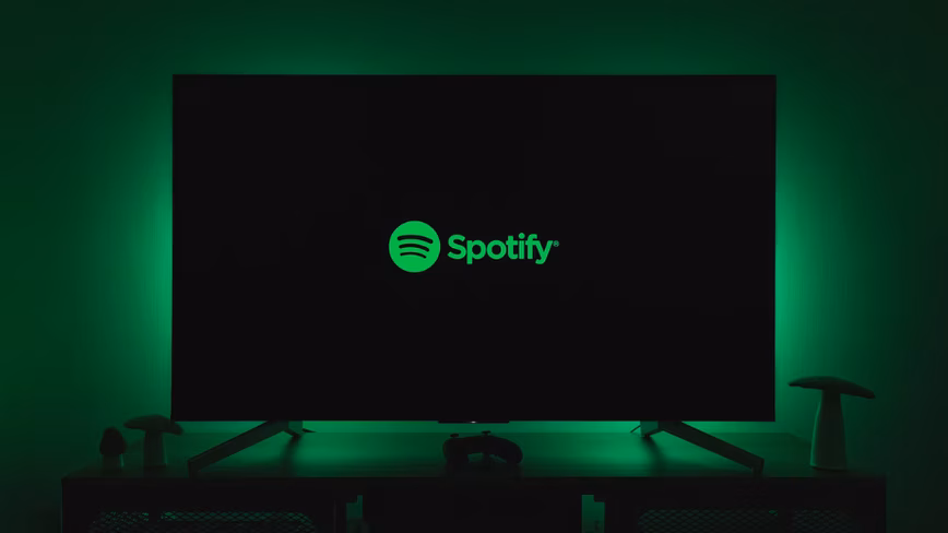 Spotify убрала из рекомендаций 50 млн треков — ИИ-мусора и спама