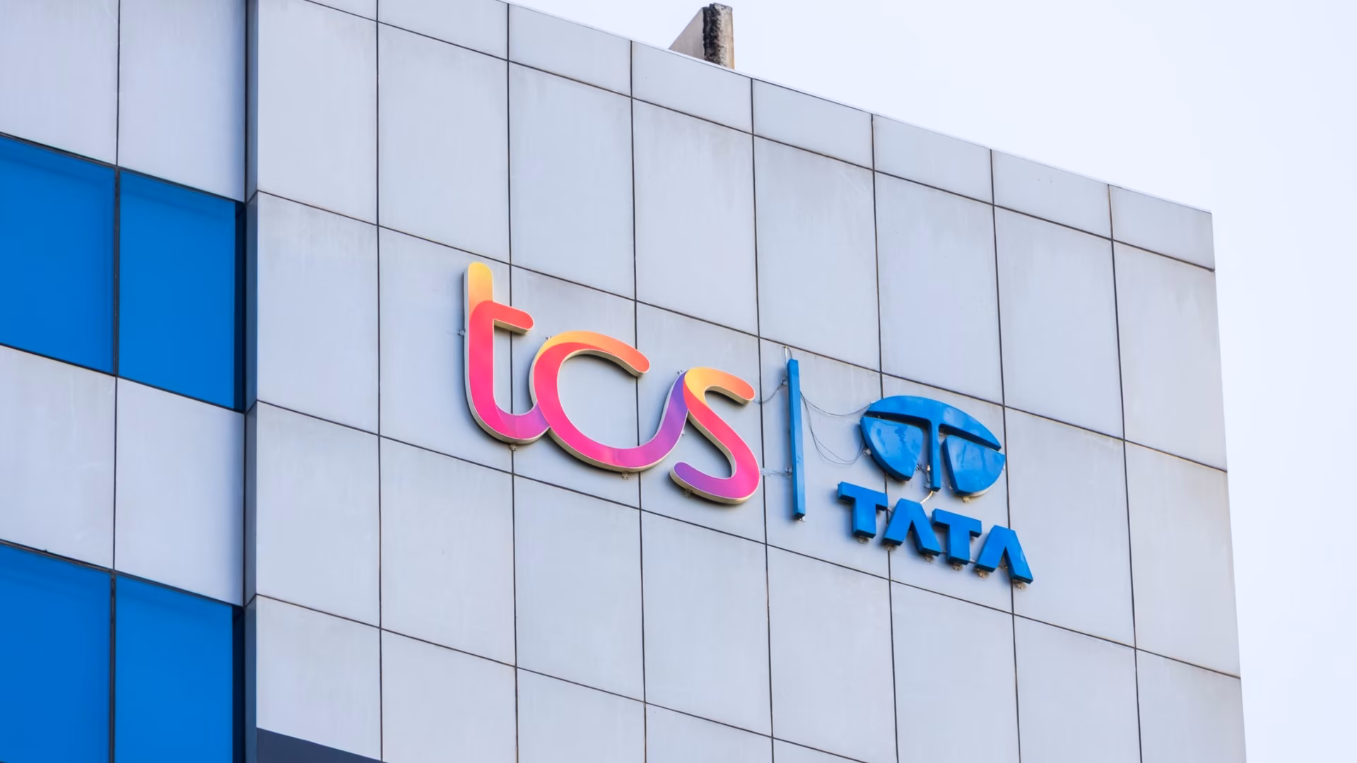 Tata Communications потратит 450 млн долларов на оптоволоконную сеть для ИИ по всей Индии