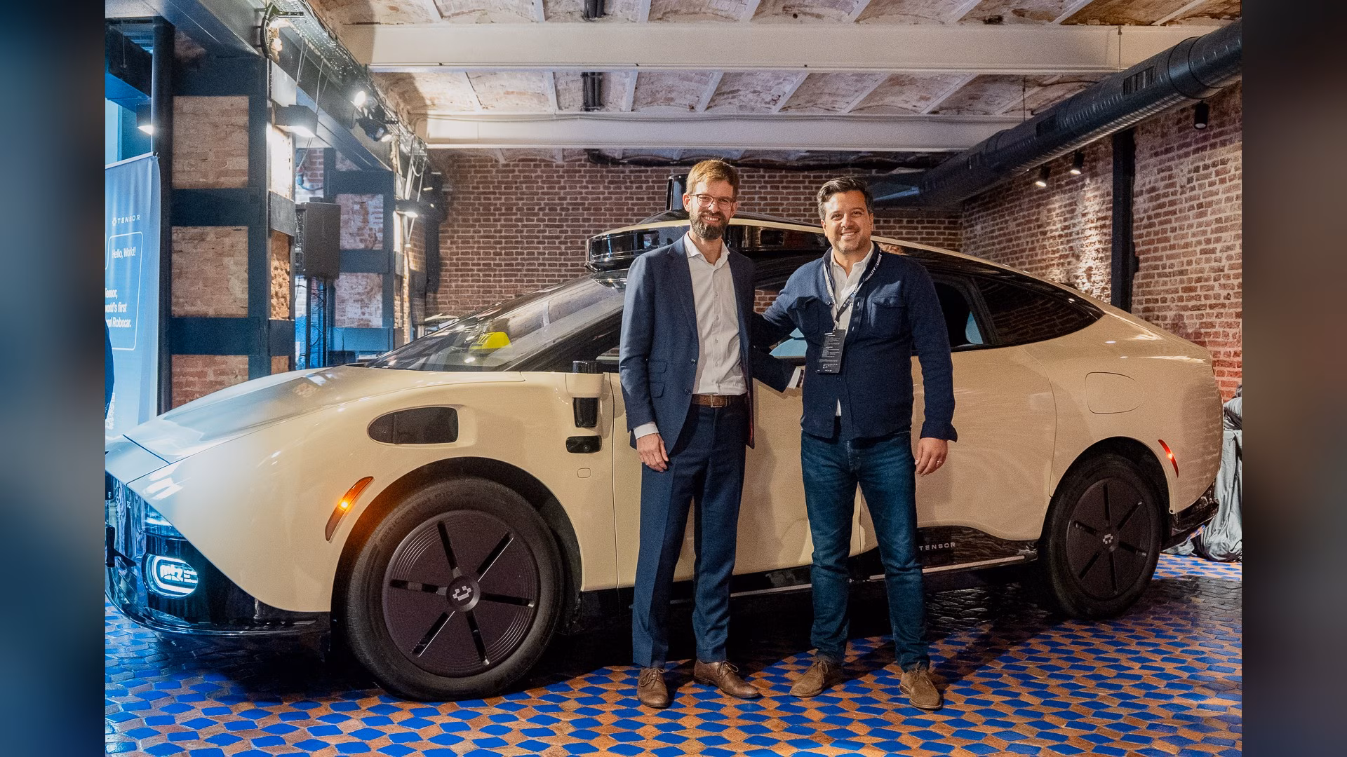 Munich’s biggest taxi firm plans up to 500 Tensor robotaxis in Germany
